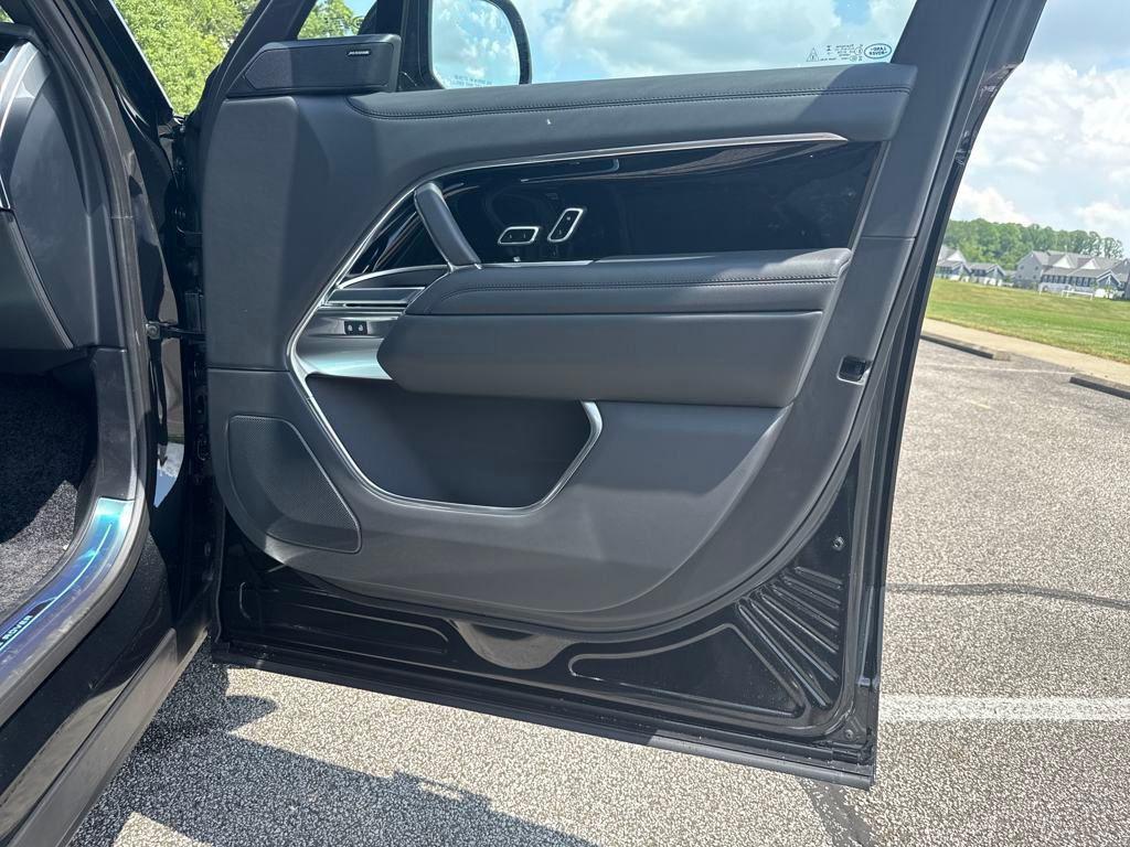 new 2025 Land Rover Range Rover car, priced at $122,580