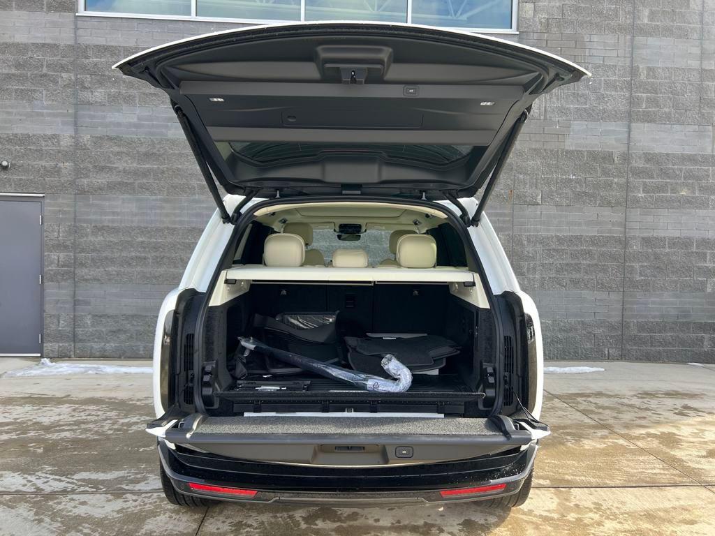 new 2025 Land Rover Range Rover car, priced at $141,830