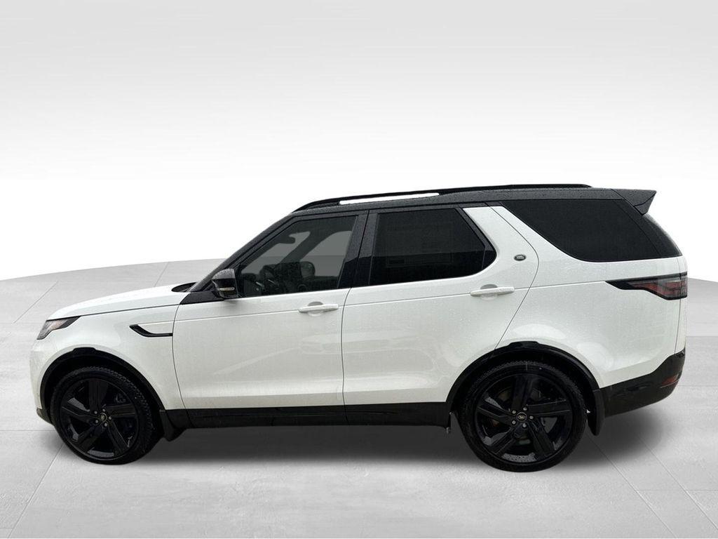 new 2024 Land Rover Discovery car, priced at $68,458