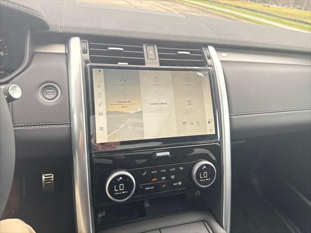 new 2025 Land Rover Discovery car, priced at $79,918