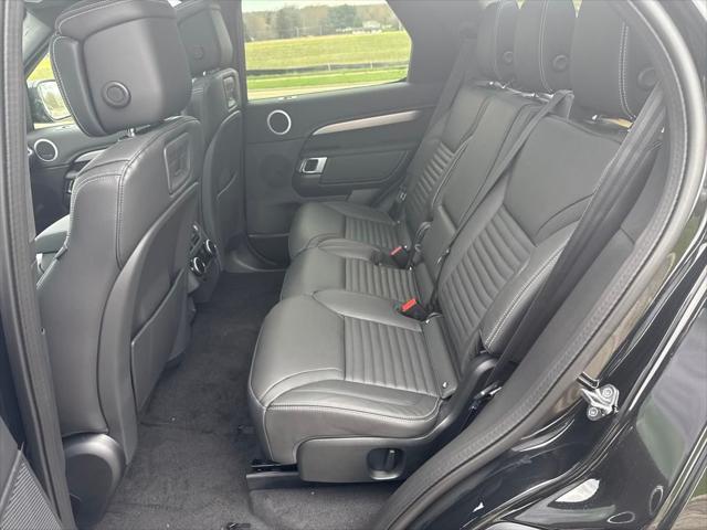 new 2025 Land Rover Discovery car, priced at $79,918