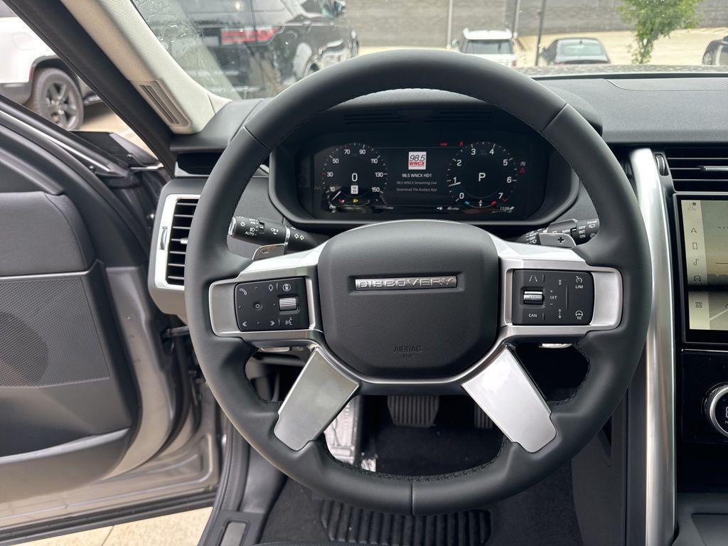 new 2024 Land Rover Discovery car, priced at $58,558