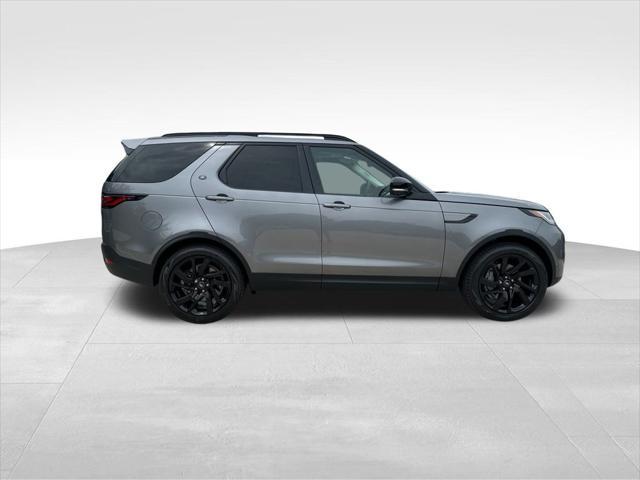 new 2024 Land Rover Discovery car, priced at $68,558