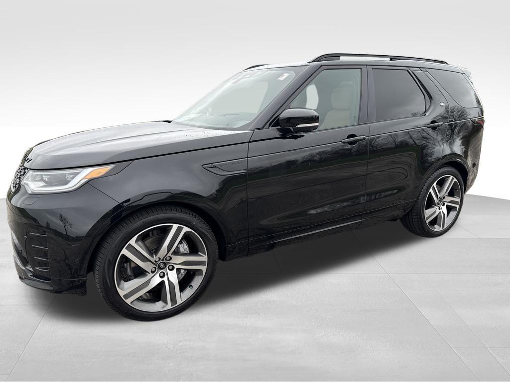 new 2024 Land Rover Discovery car, priced at $66,558