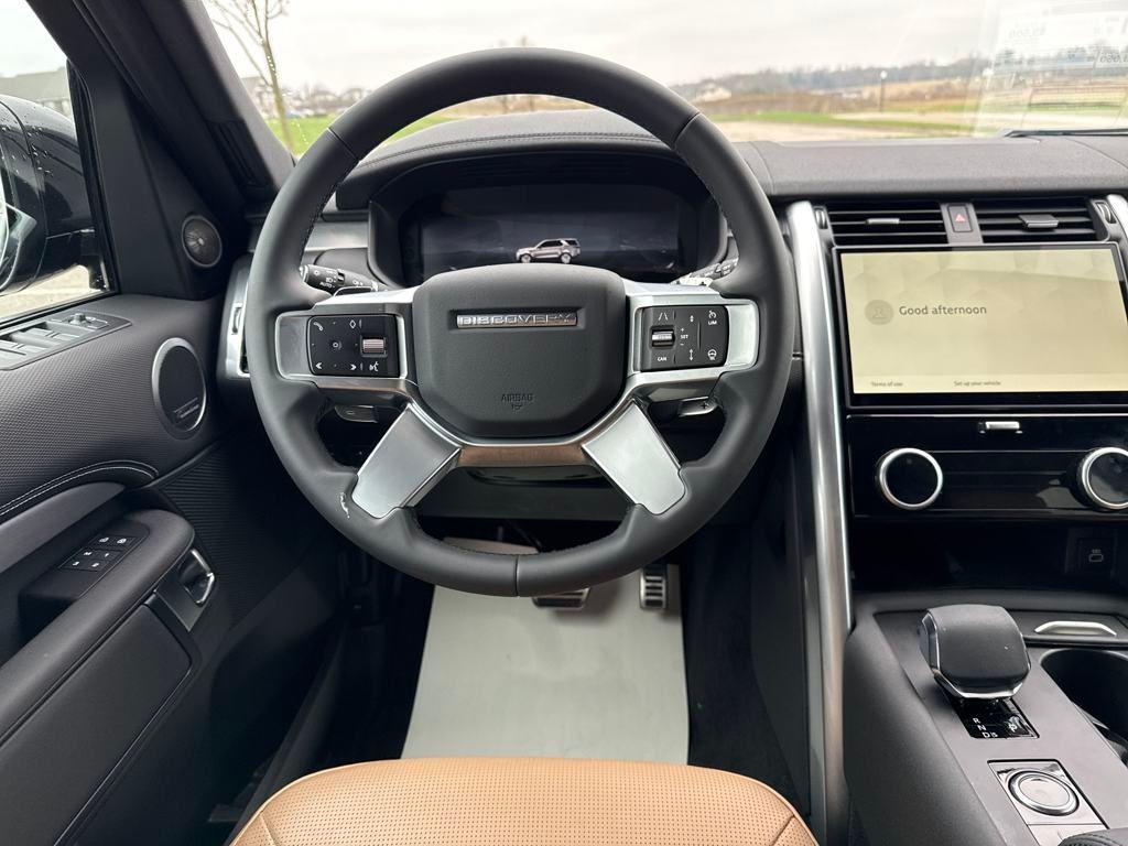 new 2024 Land Rover Discovery car, priced at $66,558