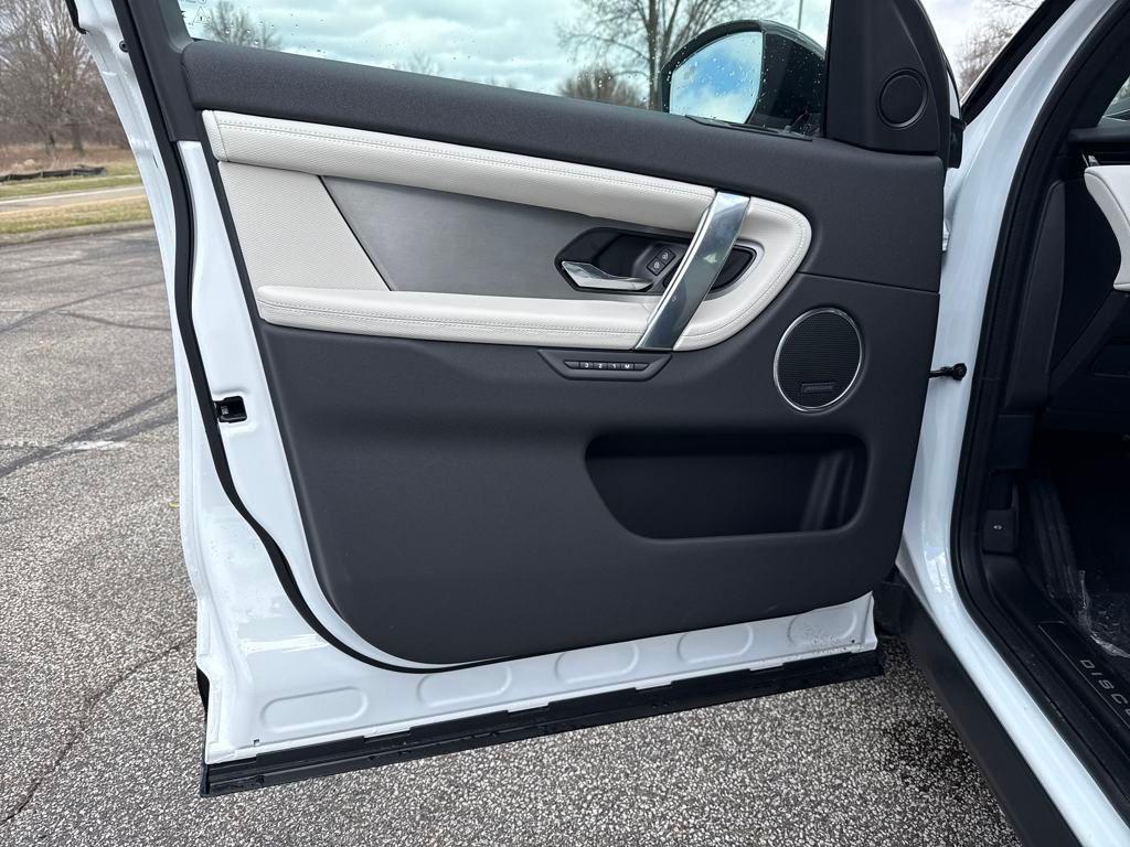new 2025 Land Rover Discovery Sport car, priced at $57,458