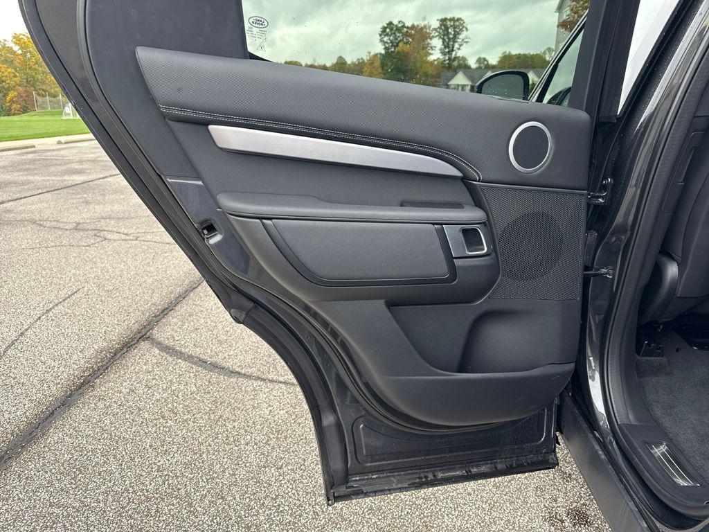 new 2024 Land Rover Discovery car, priced at $72,968