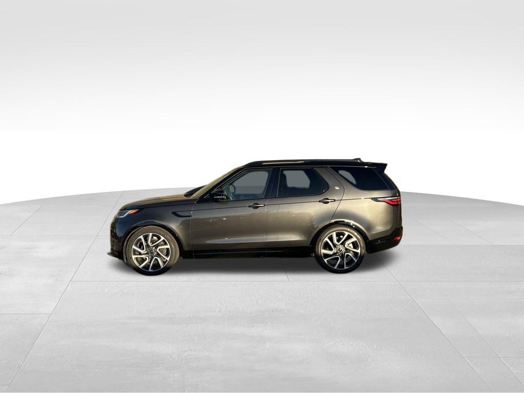 new 2024 Land Rover Discovery car, priced at $72,968