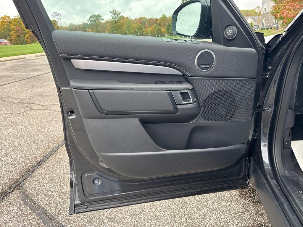 new 2024 Land Rover Discovery car, priced at $72,968