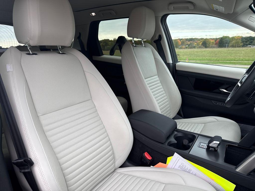 new 2024 Land Rover Discovery Sport car, priced at $46,713