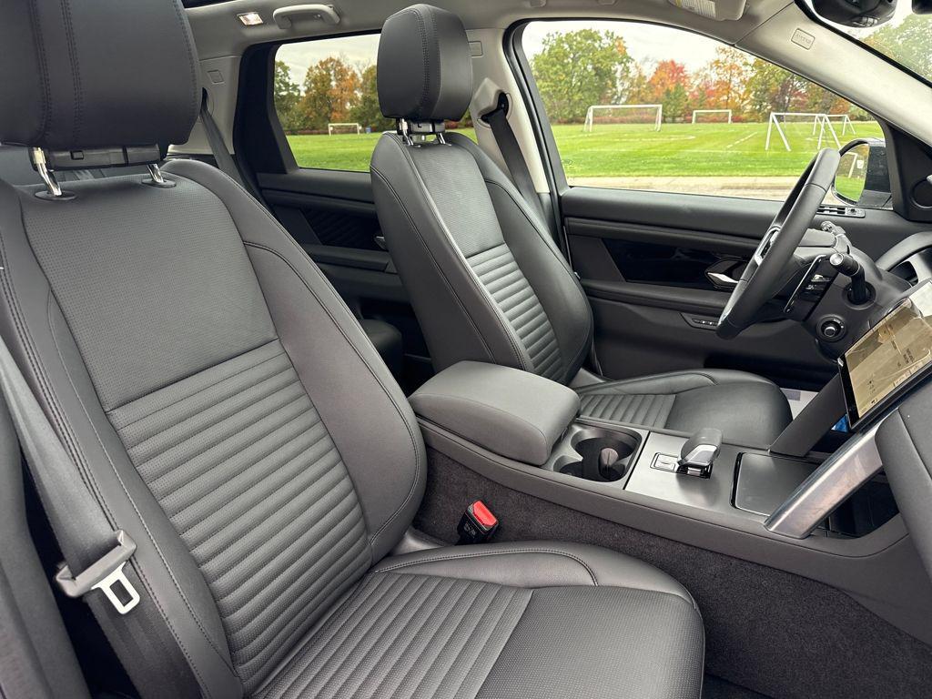new 2024 Land Rover Discovery Sport car, priced at $38,948