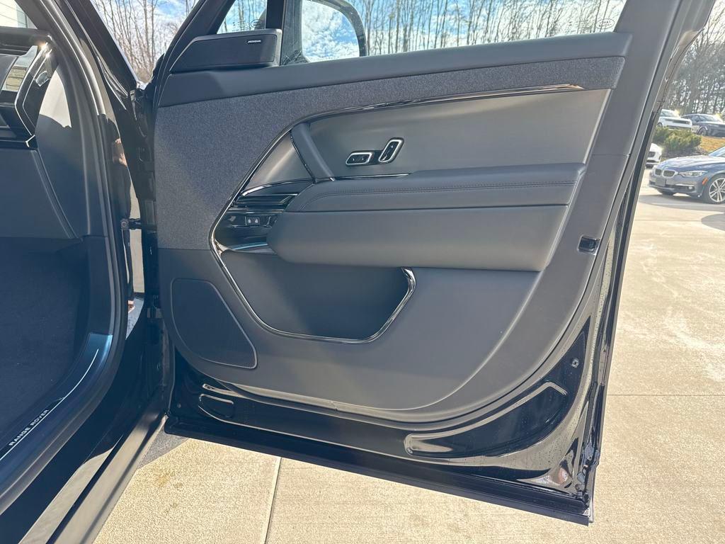 new 2025 Land Rover Range Rover Sport car, priced at $83,755