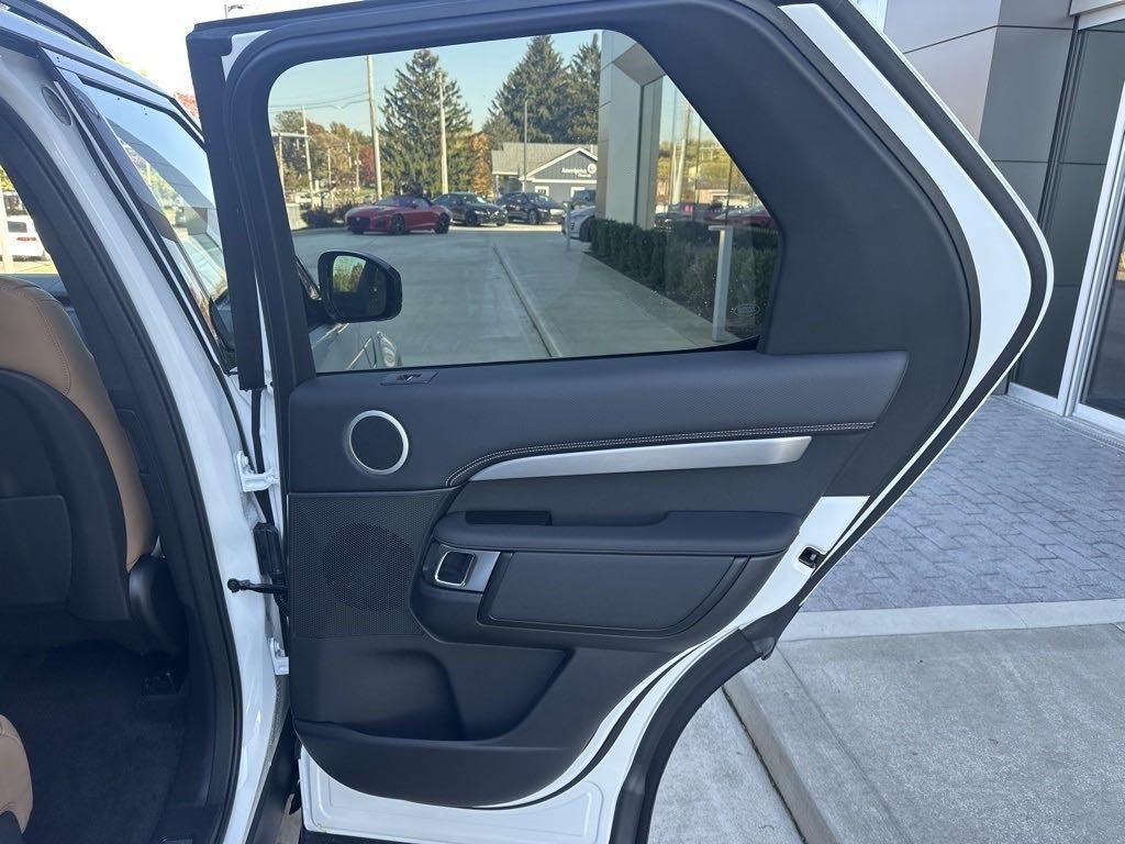 new 2024 Land Rover Discovery car, priced at $67,258