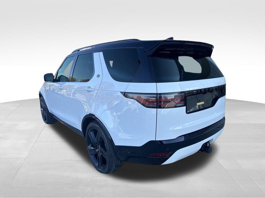 new 2024 Land Rover Discovery car, priced at $67,258