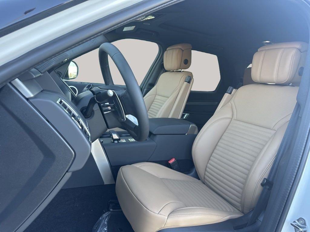 new 2024 Land Rover Discovery car, priced at $67,258