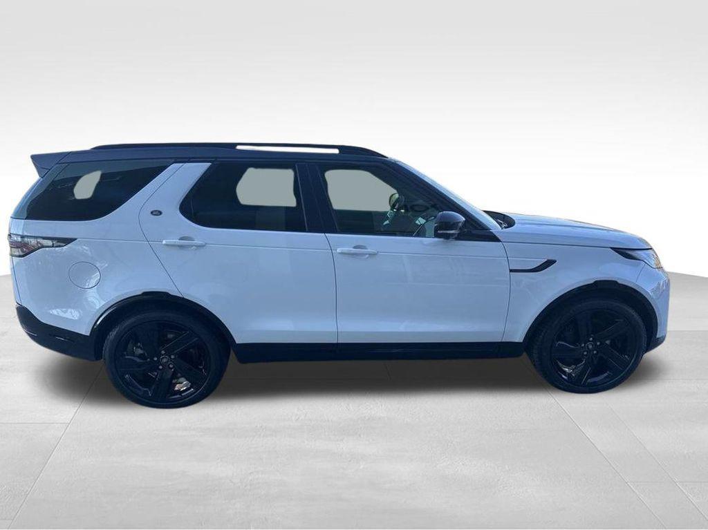new 2024 Land Rover Discovery car, priced at $67,258