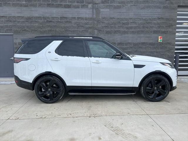 new 2025 Land Rover Discovery car, priced at $80,525