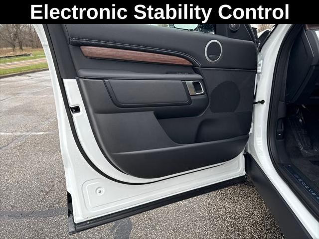 new 2025 Land Rover Discovery car, priced at $73,168