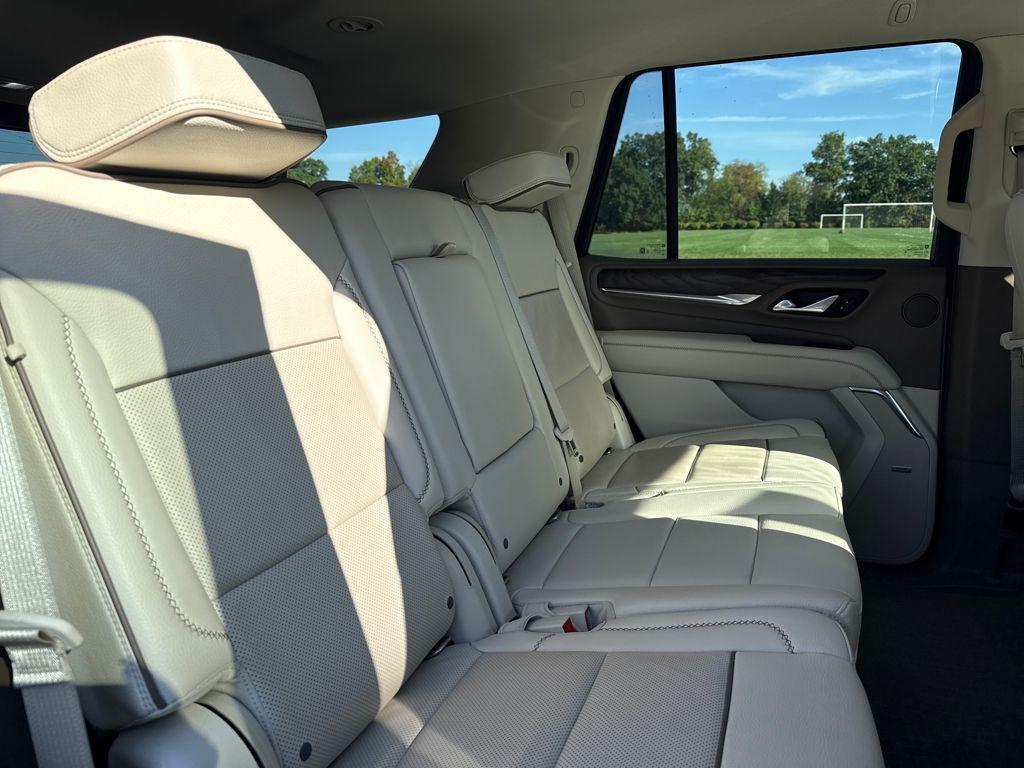 used 2022 GMC Yukon car, priced at $48,537