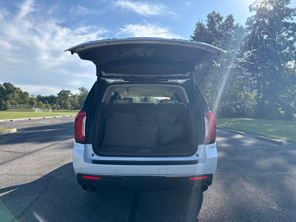 used 2022 GMC Yukon car, priced at $48,537
