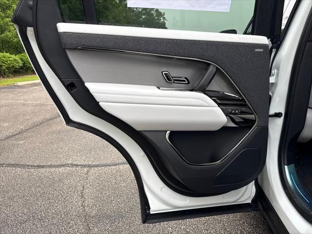 new 2025 Land Rover Range Rover Sport car, priced at $92,070