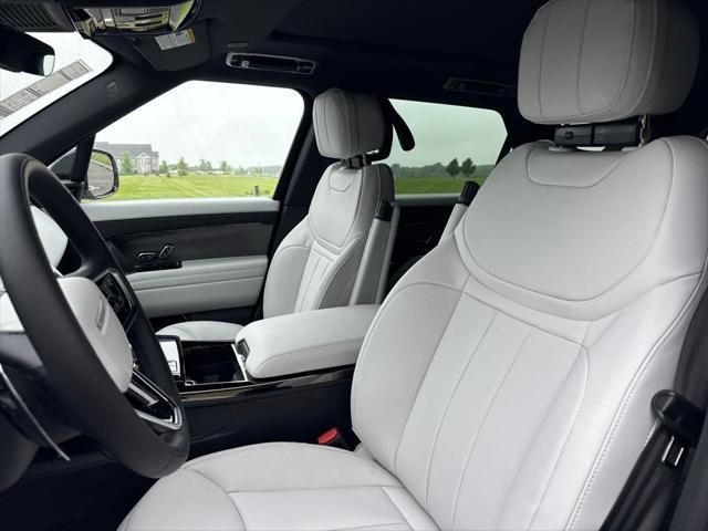 new 2025 Land Rover Range Rover Sport car, priced at $92,070