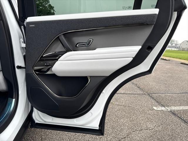 new 2025 Land Rover Range Rover Sport car, priced at $92,070