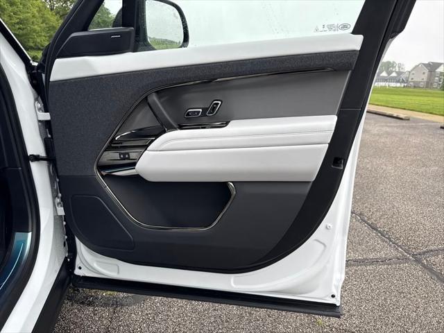 new 2025 Land Rover Range Rover Sport car, priced at $92,070