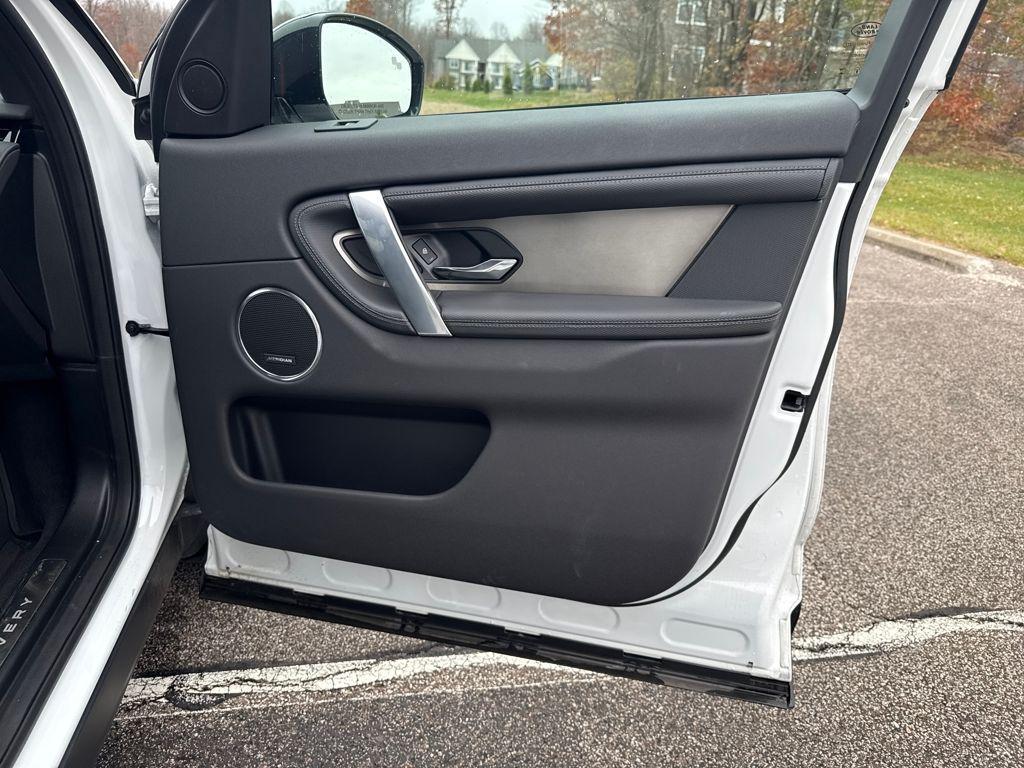 new 2025 Land Rover Discovery Sport car, priced at $46,268