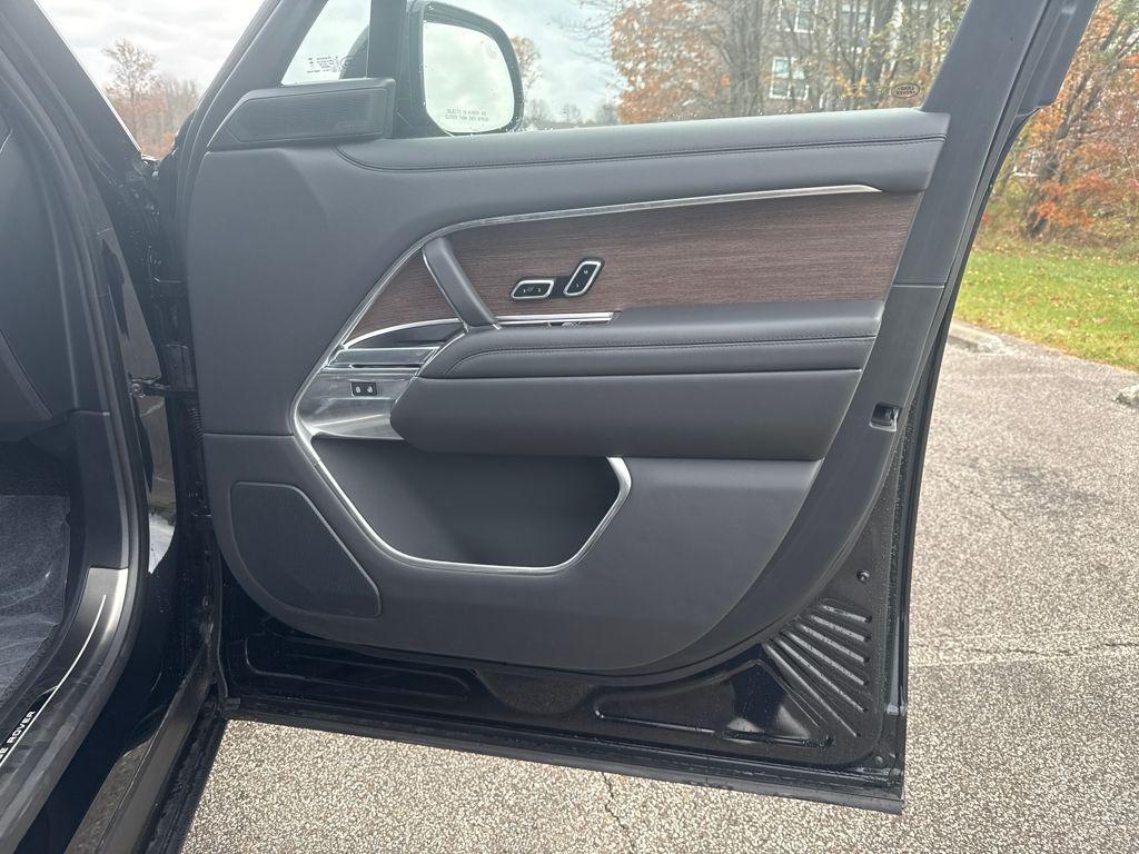 new 2025 Land Rover Range Rover car, priced at $128,910