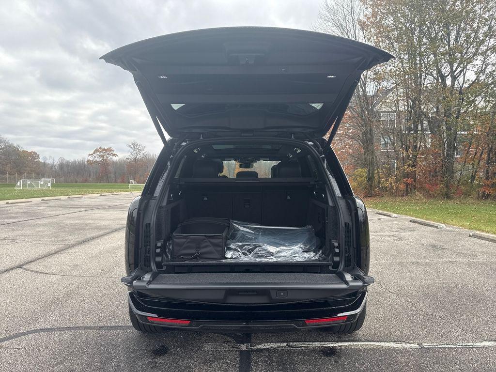 new 2025 Land Rover Range Rover car, priced at $128,910