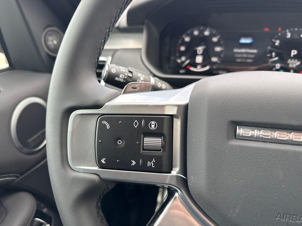 new 2025 Land Rover Discovery car, priced at $80,378