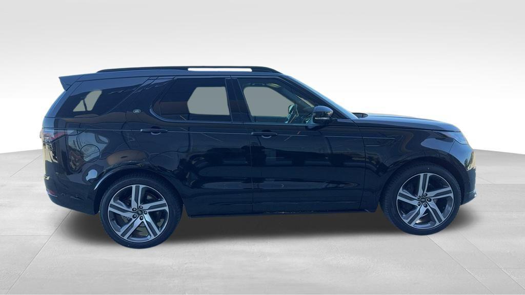 new 2024 Land Rover Discovery car, priced at $78,908