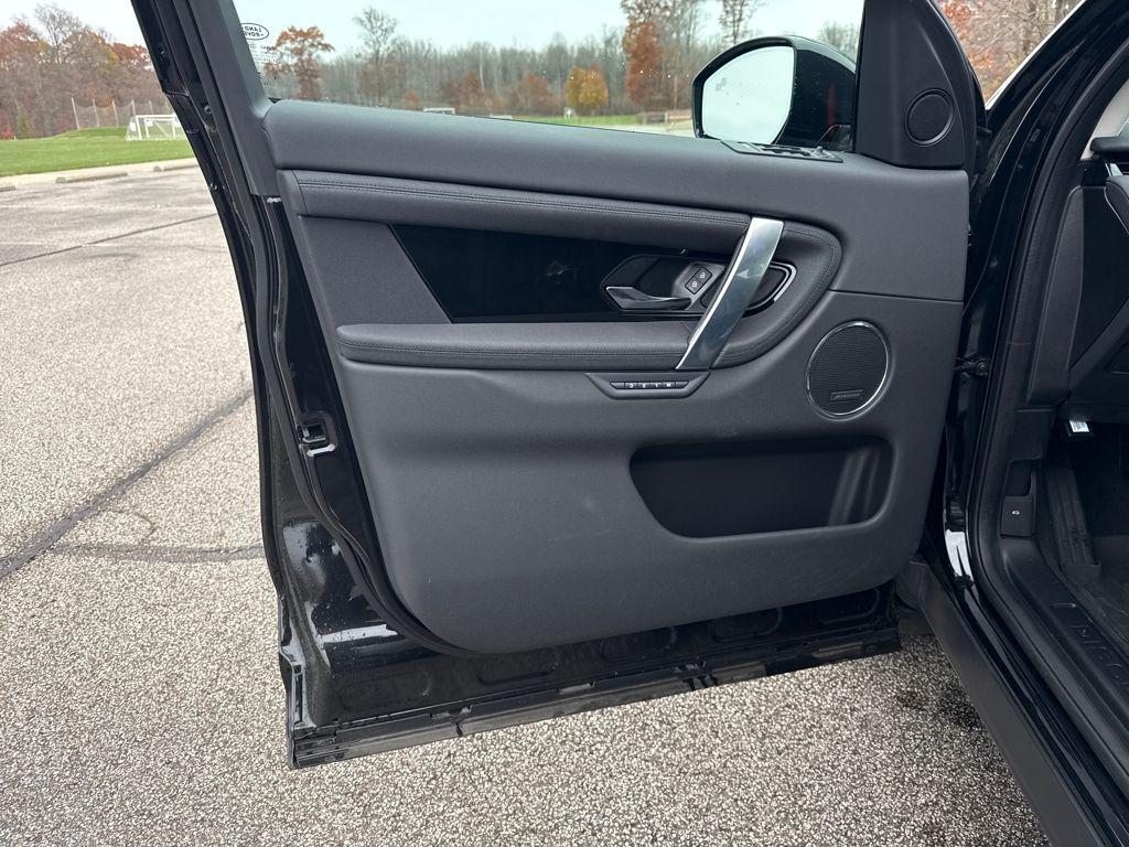 new 2025 Land Rover Discovery Sport car, priced at $45,258