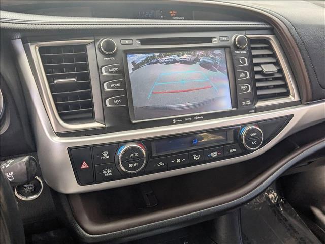 used 2019 Toyota Highlander car, priced at $25,807