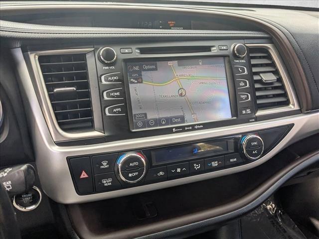 used 2019 Toyota Highlander car, priced at $25,807