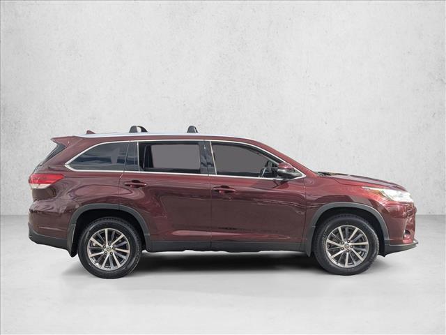 used 2019 Toyota Highlander car, priced at $25,807