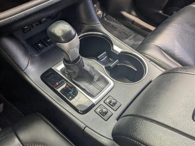 used 2019 Toyota Highlander car, priced at $25,807