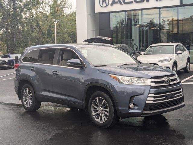 used 2019 Toyota Highlander car, priced at $26,495