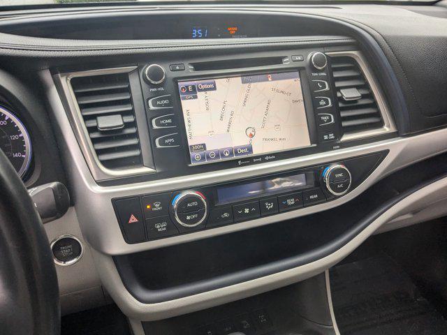 used 2019 Toyota Highlander car, priced at $26,495