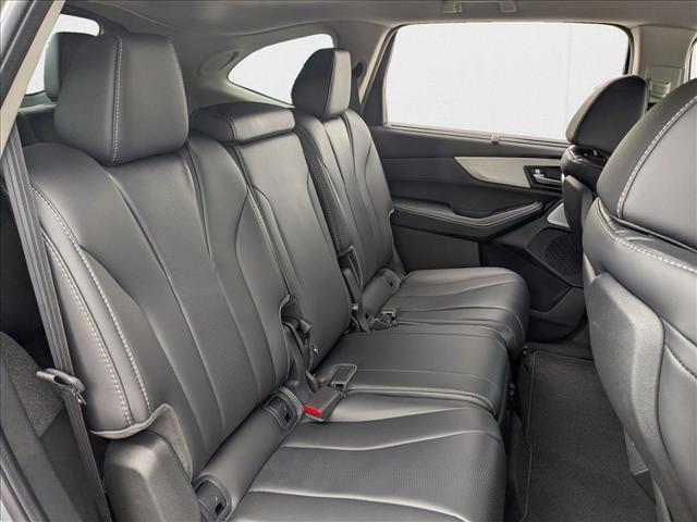 used 2025 Acura MDX car, priced at $45,901