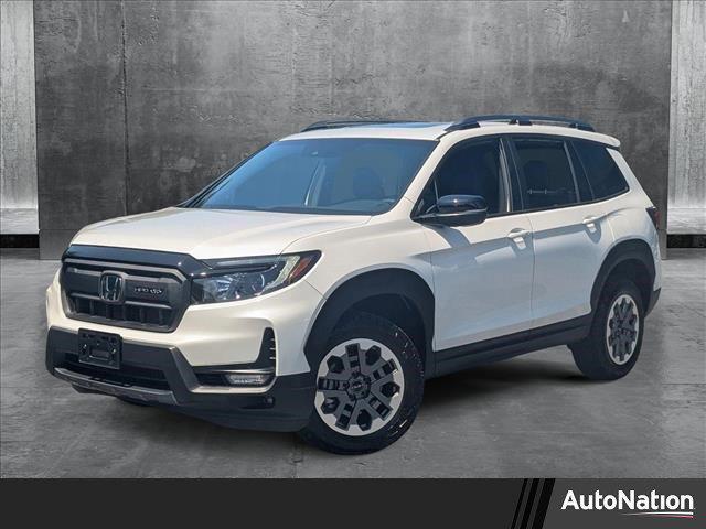 used 2025 Honda Passport car, priced at $40,998