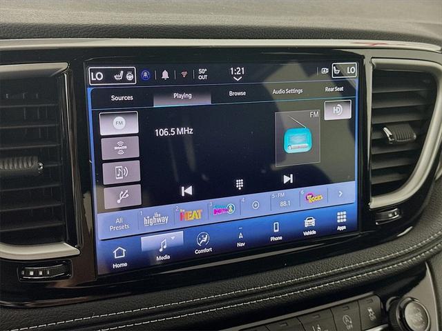 new 2025 Chrysler Pacifica car, priced at $45,438