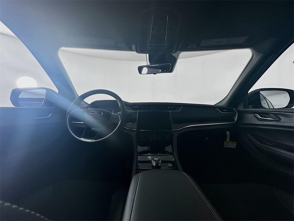 new 2025 Jeep Grand Cherokee L car, priced at $42,741