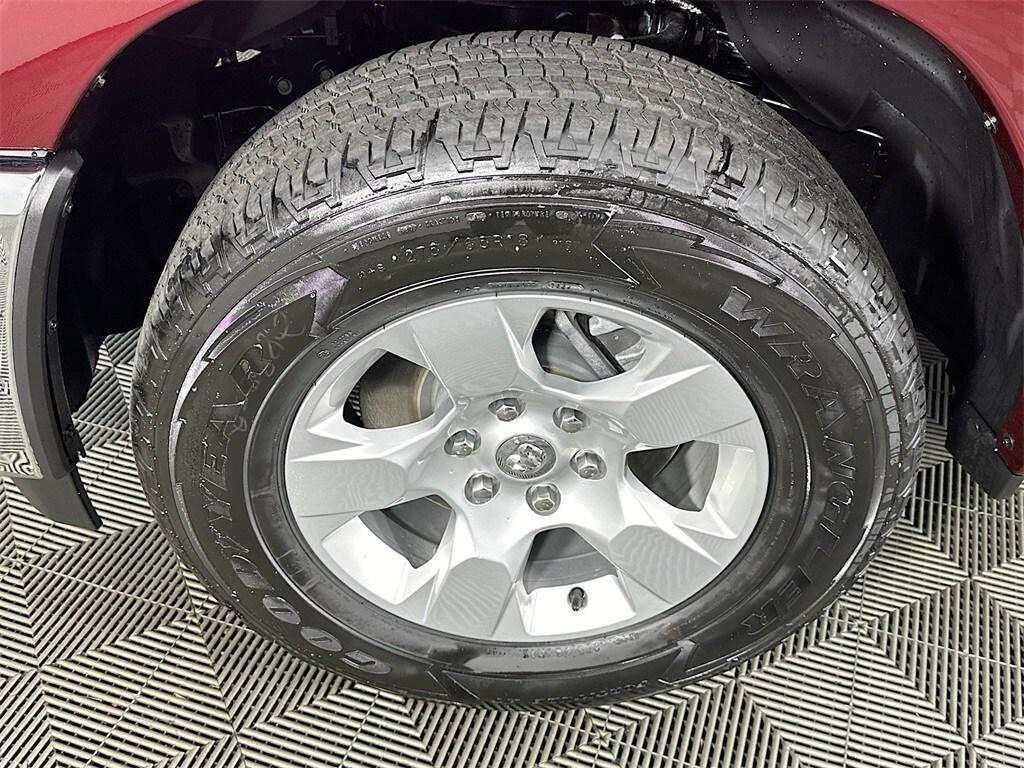 new 2025 Ram 1500 car, priced at $42,552