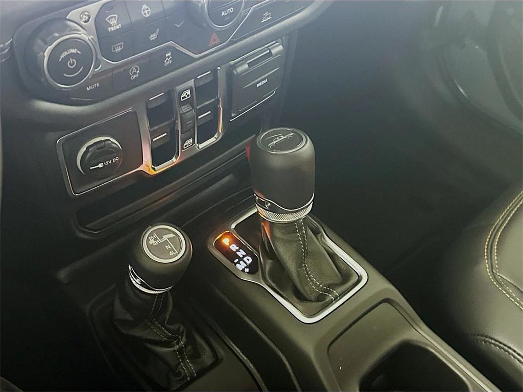 new 2025 Jeep Gladiator car, priced at $44,623