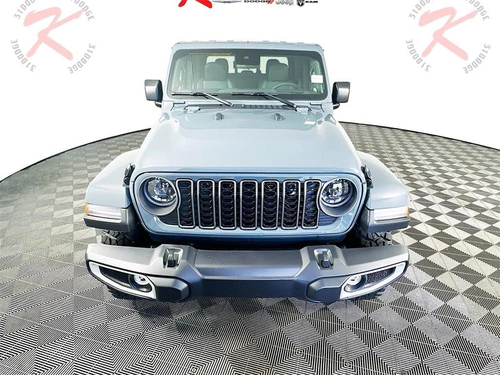 new 2025 Jeep Gladiator car, priced at $44,623