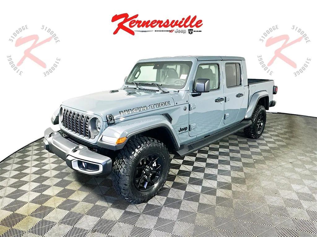 new 2025 Jeep Gladiator car, priced at $44,623