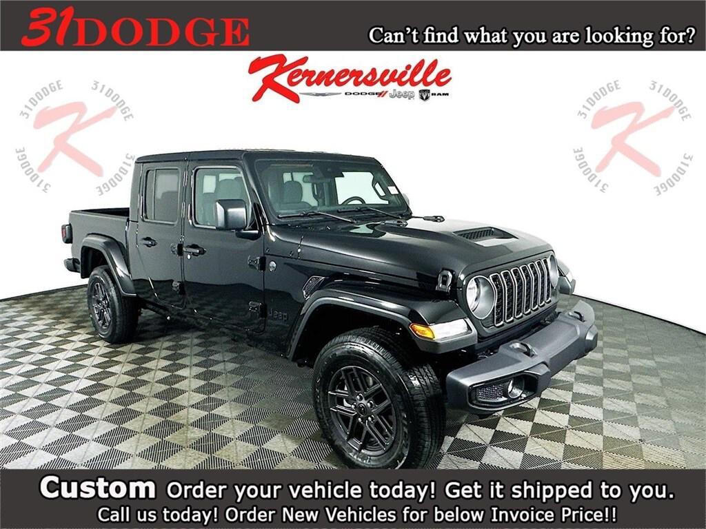 new 2025 Jeep Gladiator car, priced at $43,317