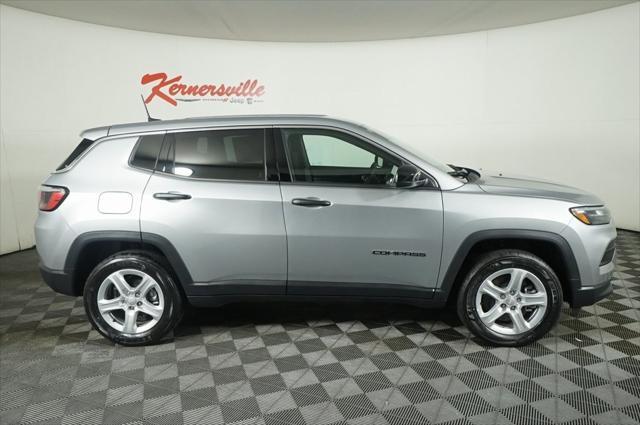 new 2024 Jeep Compass car, priced at $27,739